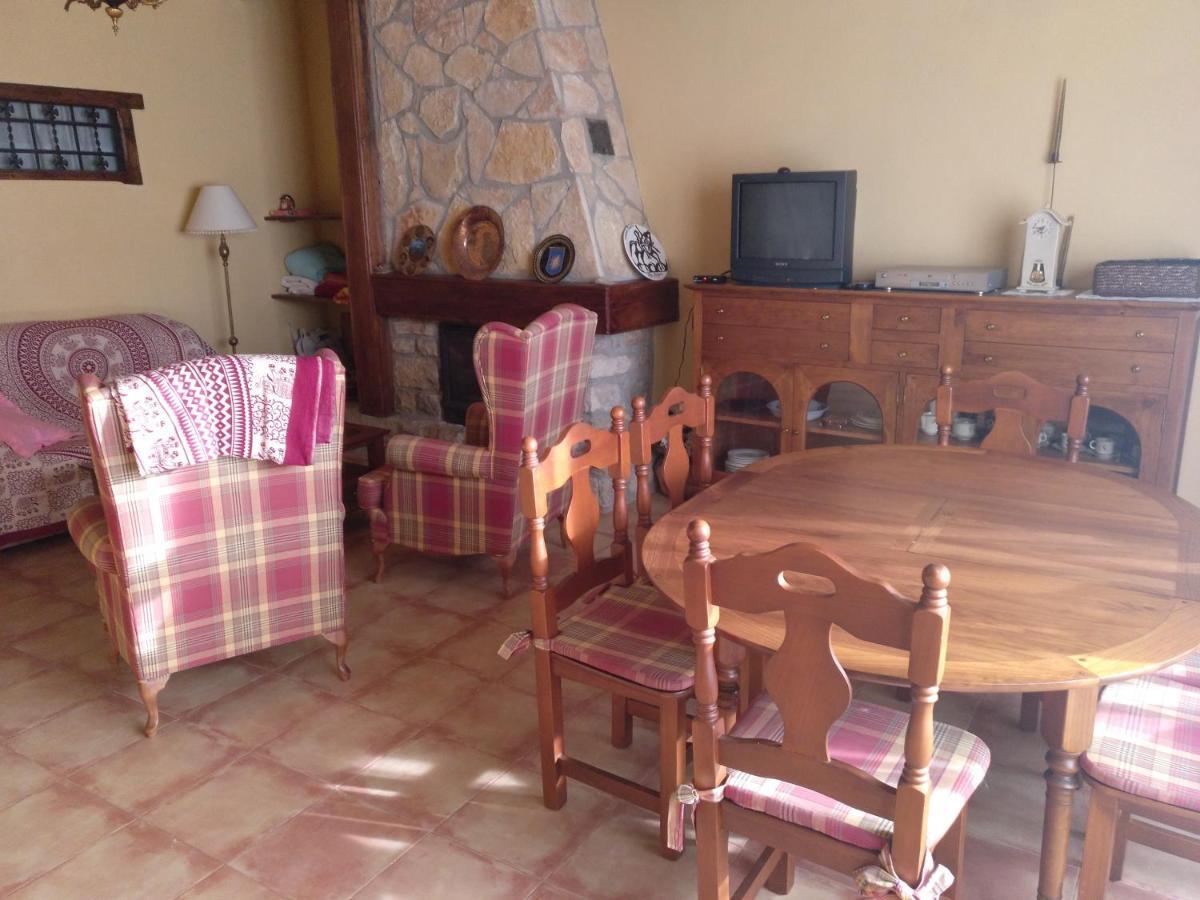 Casa Rural Amador Villarroya de los Pinares Exteriér fotografie